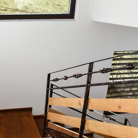 Cazarma Cavalerilor Bed and Breakfast Cimpulung Εξωτερικό φωτογραφία